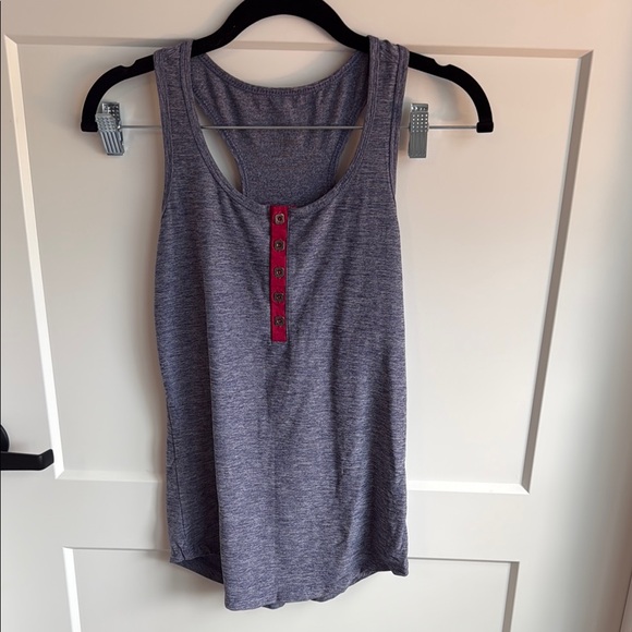 oiselle Tops - Oiselle Heather Gray Tank with Red Button Accents